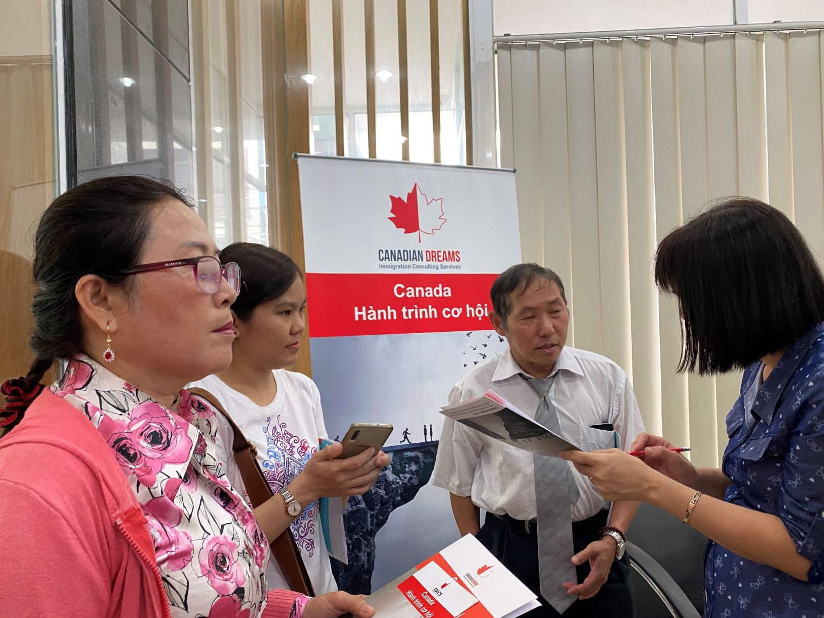 Talk To Rcic Chương trình RCIC Talk 2020 - Visas To Canada